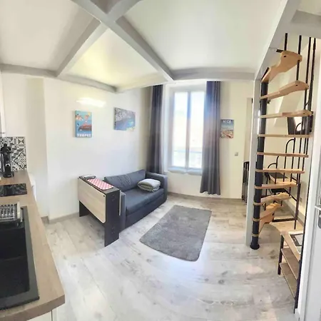 Moderne & Calme Proche Et Centre Apartment *